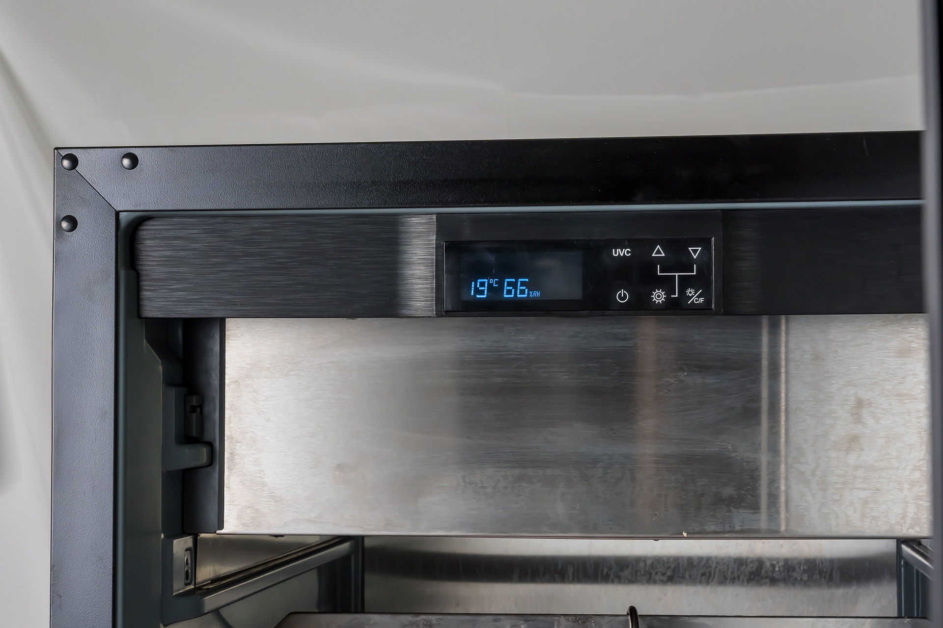 温度・湿度・風を安定供給