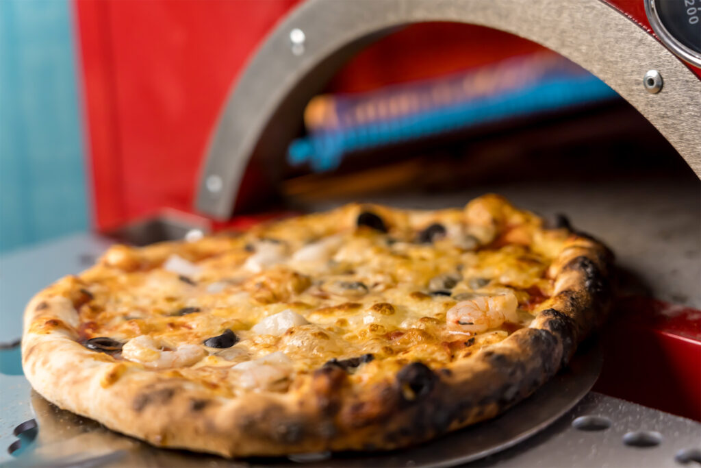 本格500℃で焼き上げたピザ