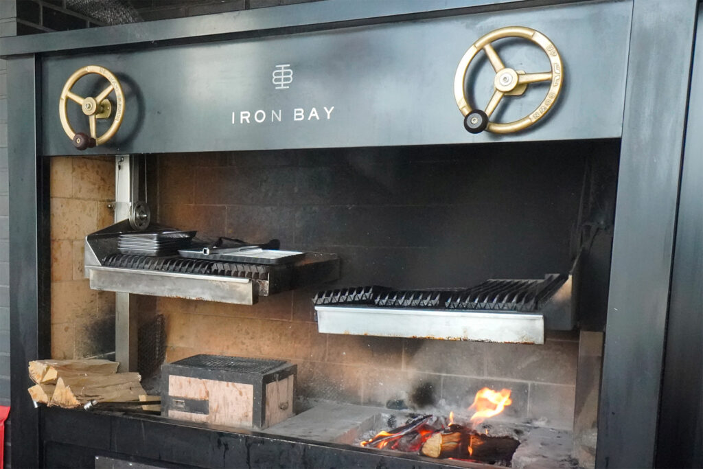 アイアン・ベイ_グリルステーション使用画像