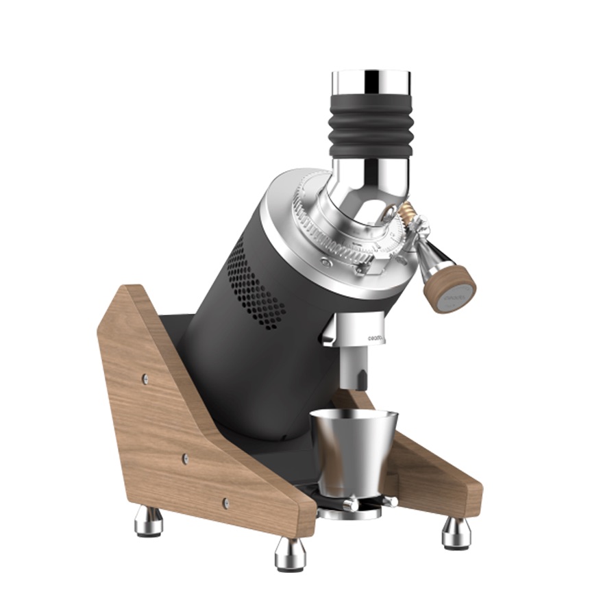 E37z-nakedの斜め横画像